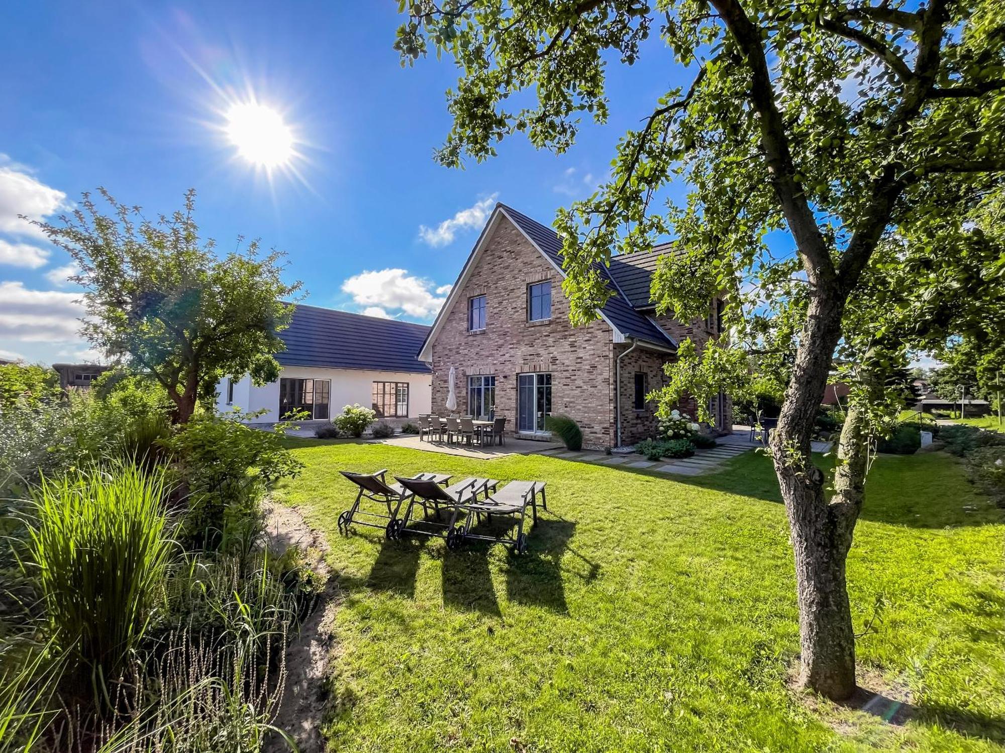 Libelle Fuer 14 Personen - Haupthaus Und Nebenhaus Holiday home *